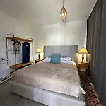 Center 1bdr Apartment