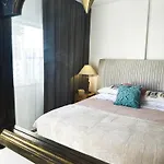 Center 1bdr Apartment